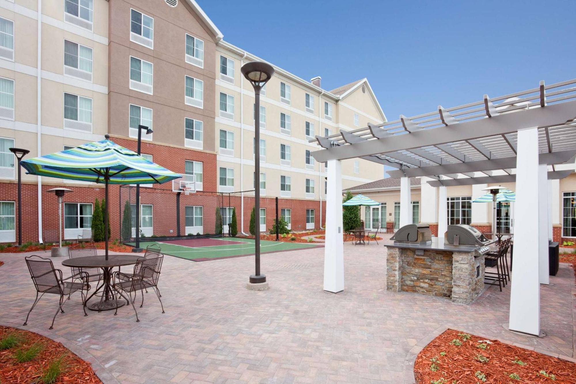 Homewood Suites New Brighton Exterior photo