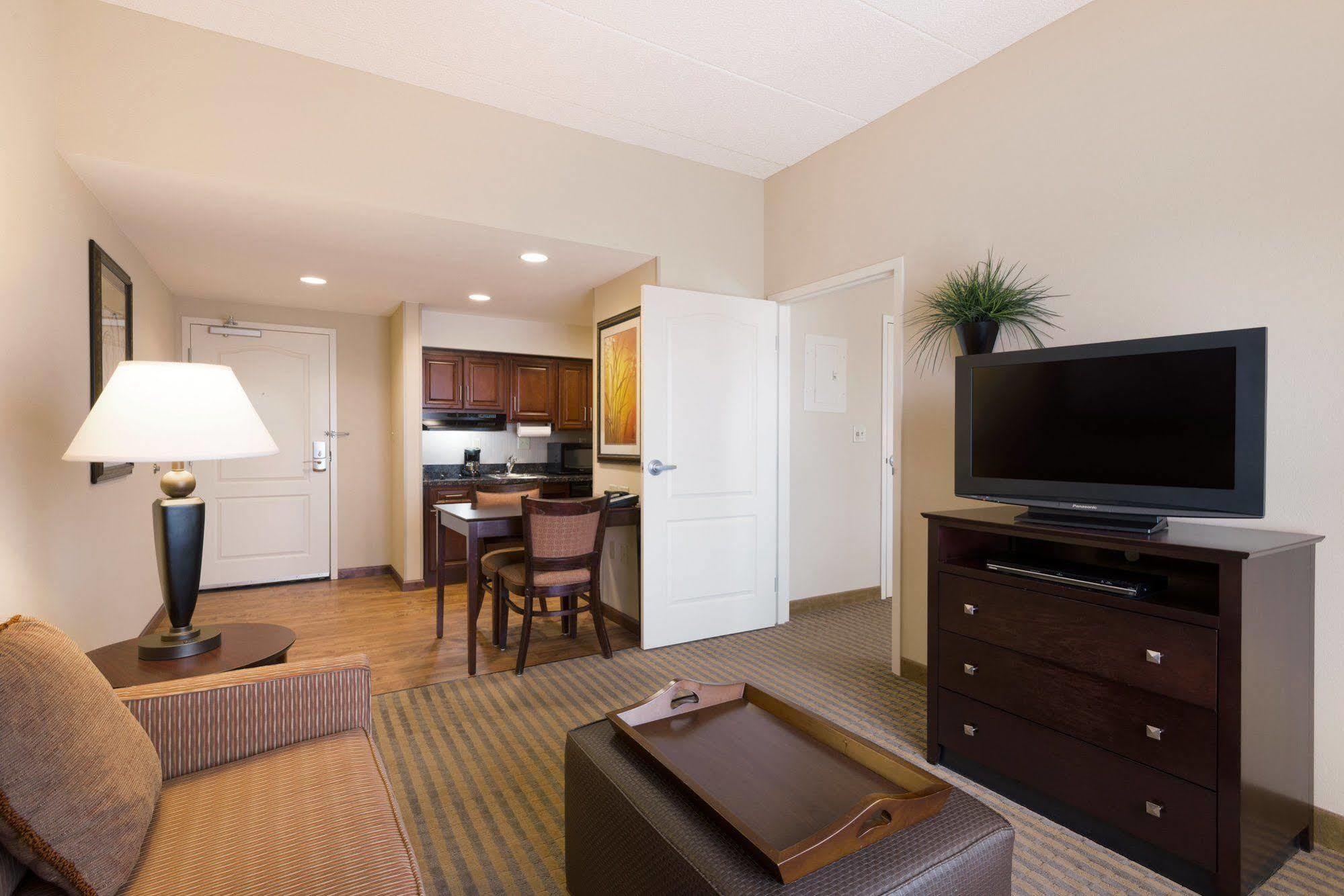 Homewood Suites New Brighton Exterior photo